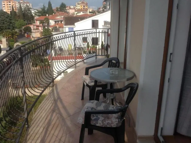 1 Bedroom Apartment with balcony and with sea view