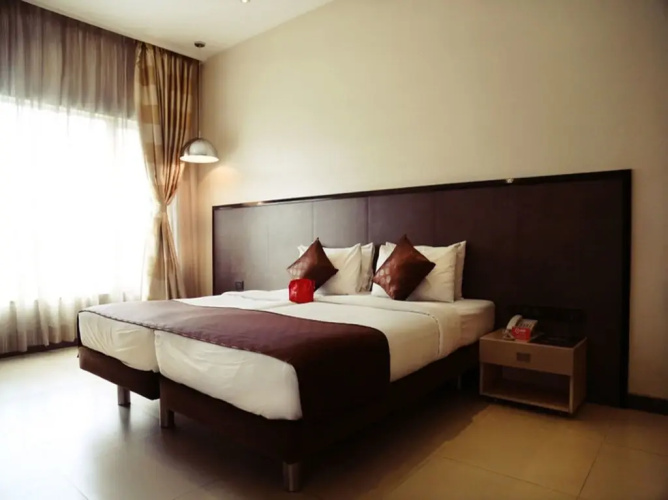 Capital O 697 The Sirona Hotel