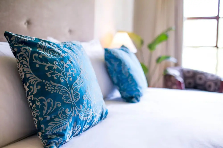 Bronte Hotel