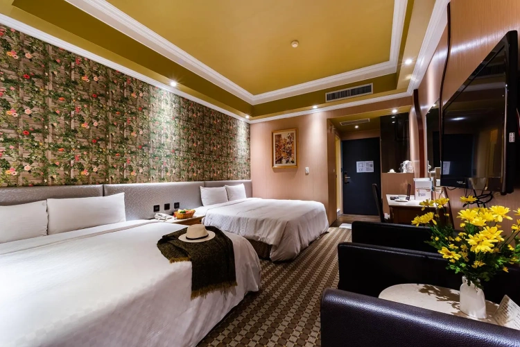 Business Quadruple room