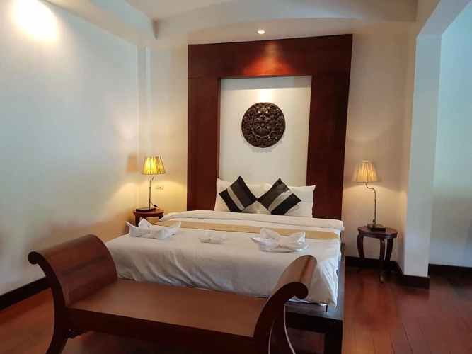 Akira Luang Prabang