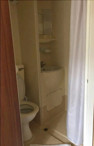 Crown Guesthouse