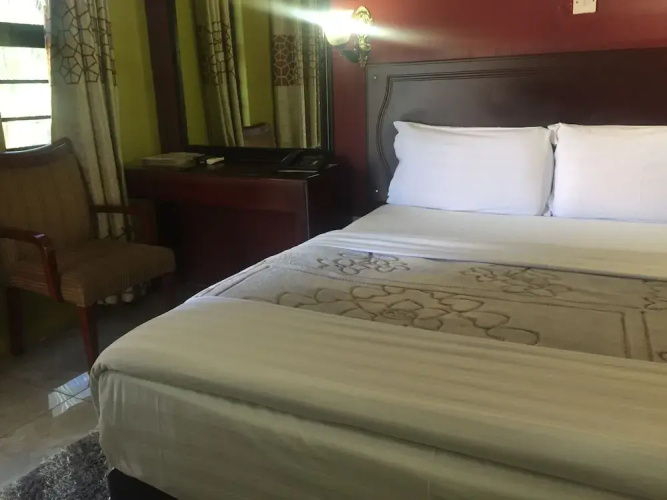 Gumare Executive Lodge