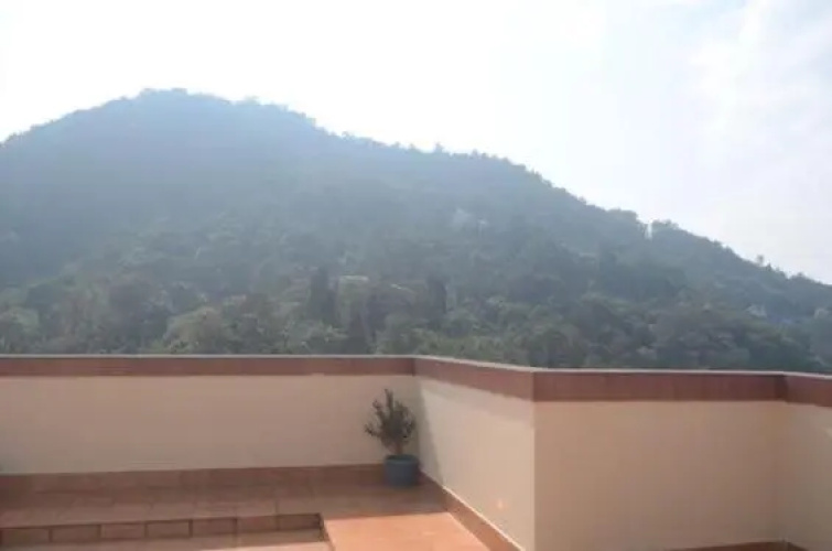 Banari Regency by Summit
