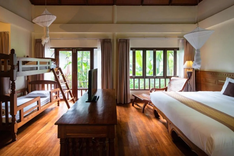 Royal Lanta Resort & Spa  (SHA Extra Plus)