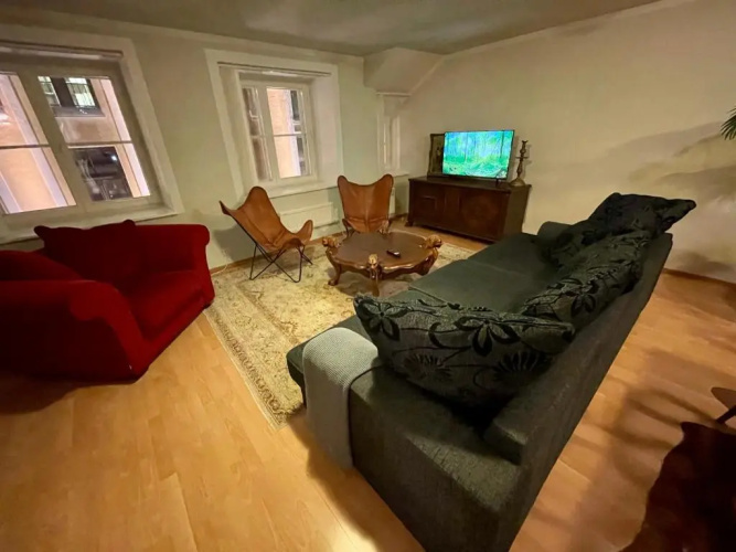 3 bedroom unique apartment in Old Town