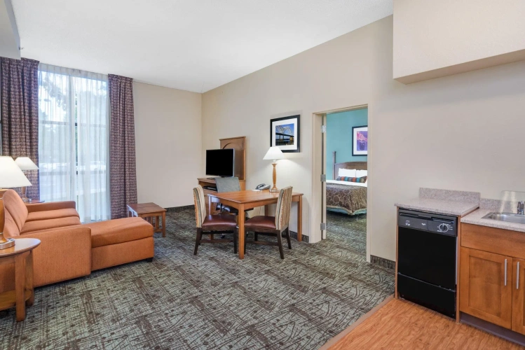 1 Bedroom Double Suite