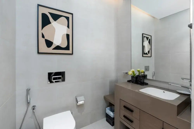 Beachfront 1BR Jumeirah Gate Tower 1
