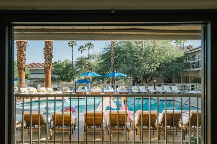L3 Oasis Hotel
