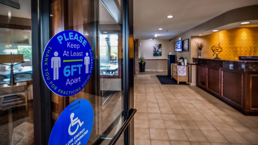Best Western Lakewood Inn
