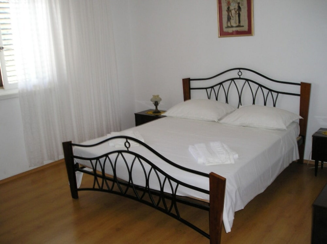 Apartments Ivo