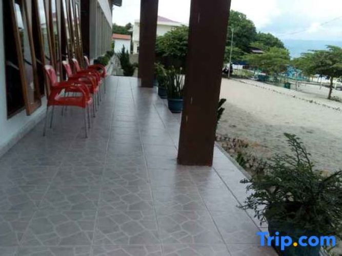 Hotel Raja Samosir