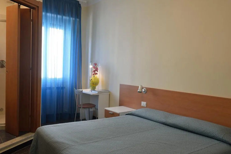 Paci Hotel