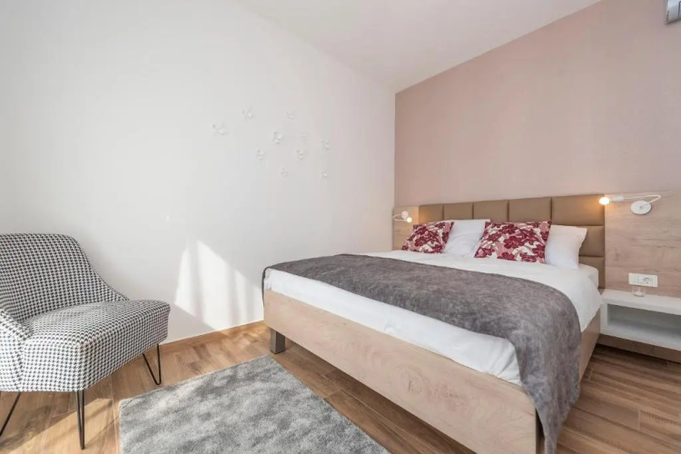Luxury Apartments - La Vir 5& 6