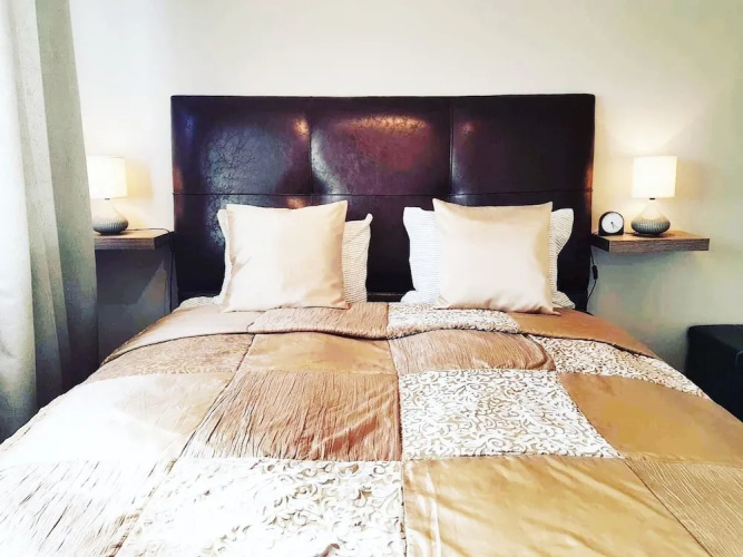 Akureyri Central Rooms
