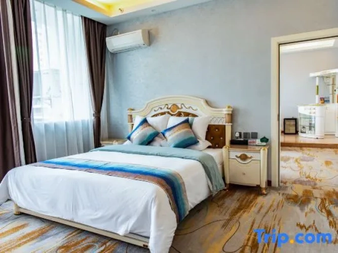 Platinum Suite