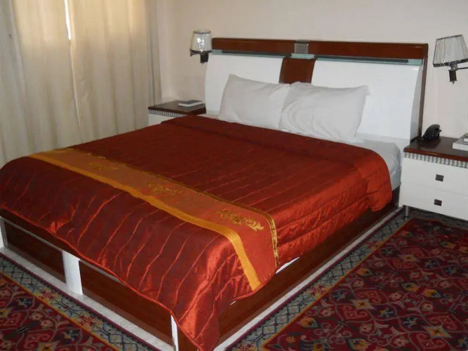 Aristocrat Hotel