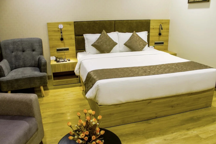 Keys Lite By Lemon Tree Hotels, Vadodara