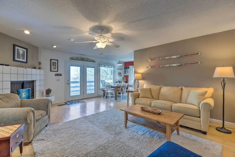 Massanutten Retreat w/ Double Deck & Mtn View!