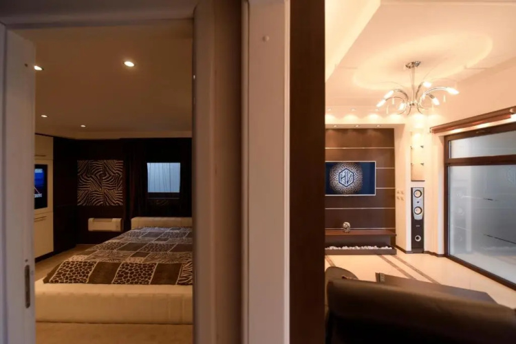 H & V Residence - Bungalow Apartment