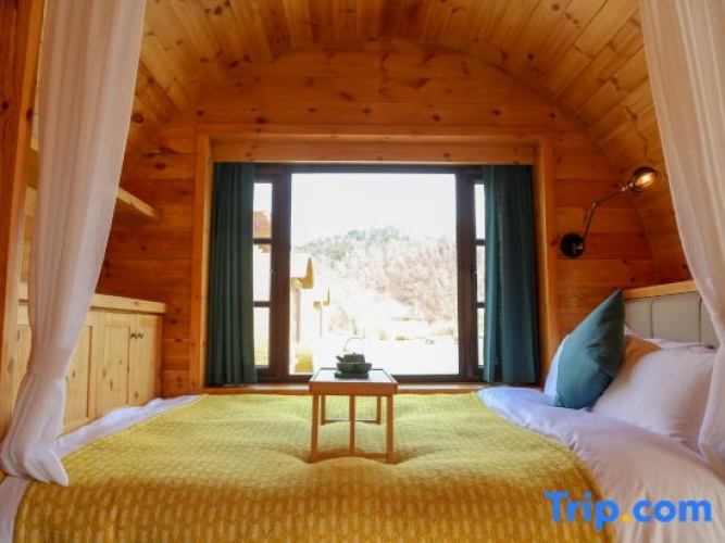 Luxury Double room with lake view