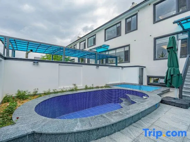 Shangyue Mingquan Hot Spring Villa