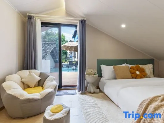 Quadruple Family Suite
