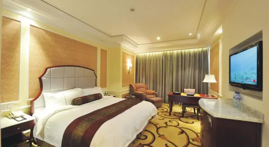 Pacific Grand Hotel