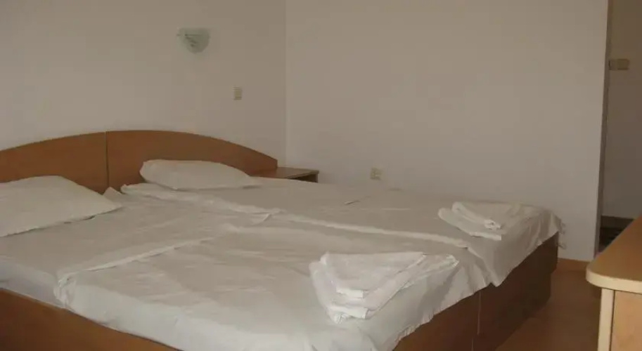 Tomcho Guest House