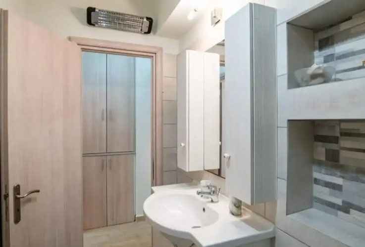 Contessa Elli Residences