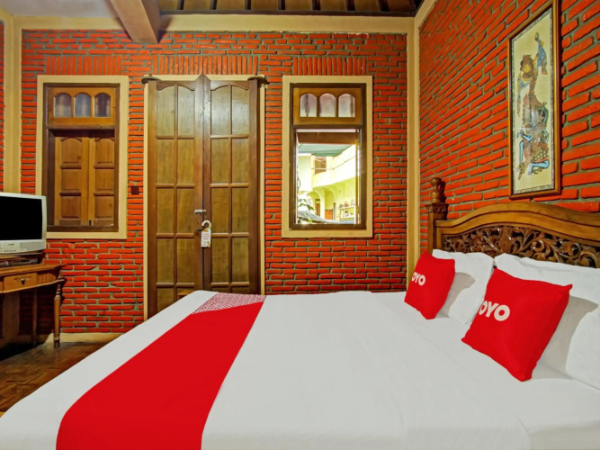 OYO 90031 Villa Papada