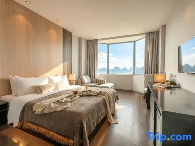Standard Double room with city view