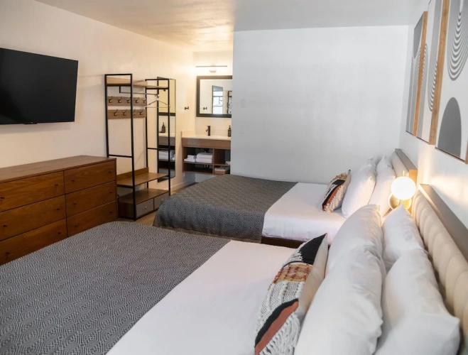 Deluxe Suite