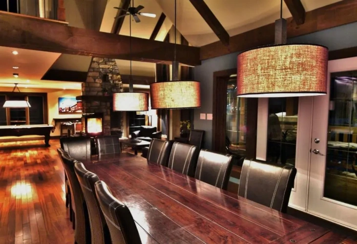 5 Bedrooms Chalet