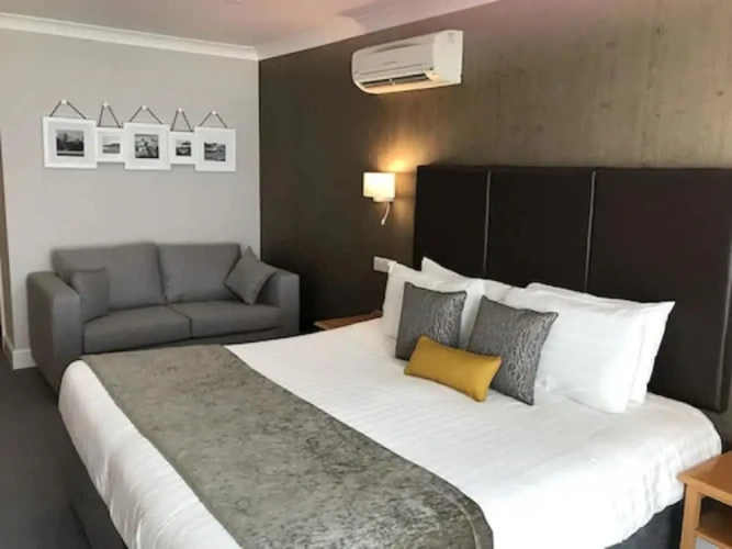 Executive Suite