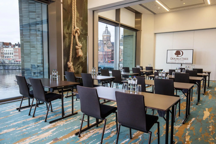 DoubleTree by Hilton Amsterdam Centraal Station photo 43