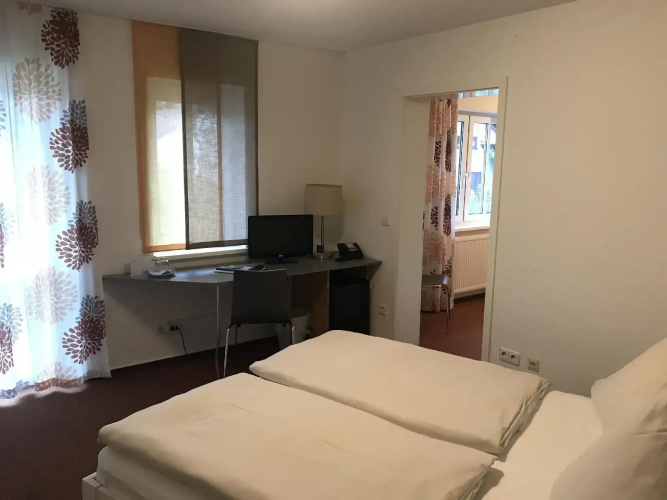 Astra Hotel Garni