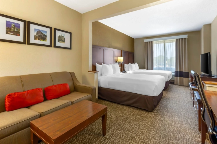 Quadruple Suite