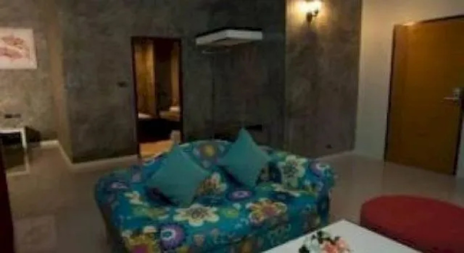 M Residence & Hotel