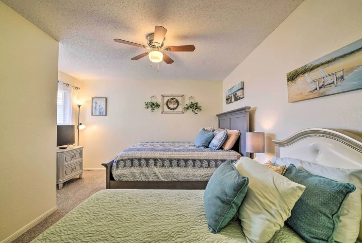 2 Bedrooms Apartment