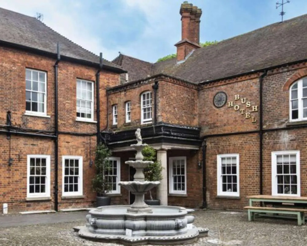 Mercure Farnham Bush Hotel - Farnham