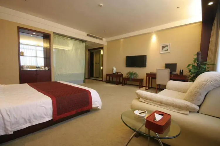 Largos Hotel