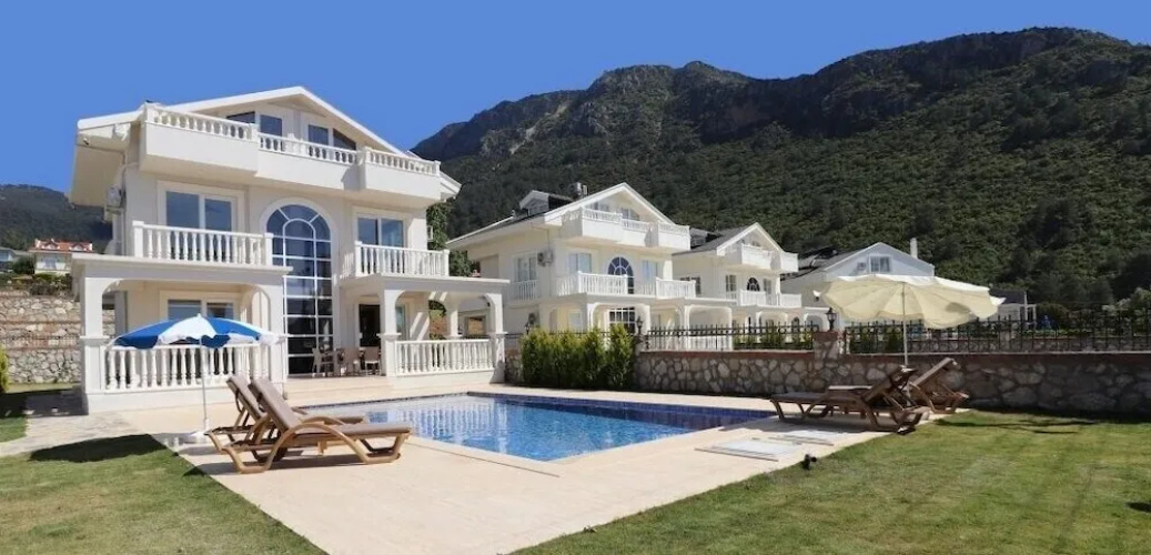 Villa BEY2 by JoyLettings