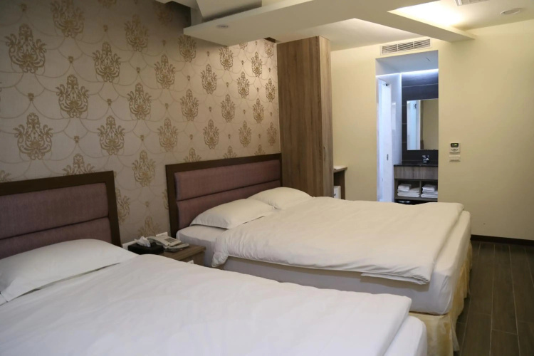 Direct Hotel