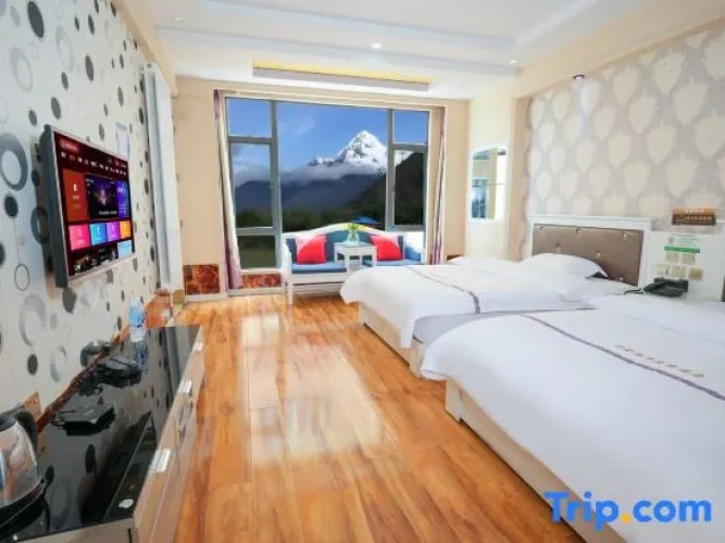Luxury Suite