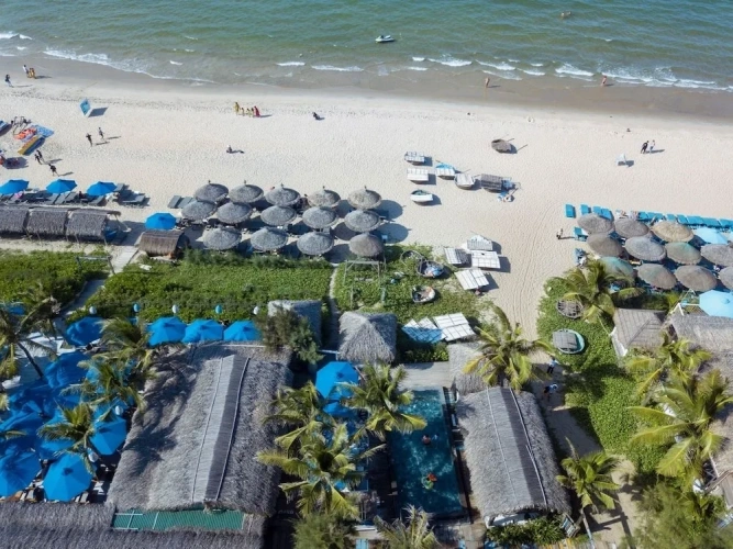 2 Bedrooms Villa