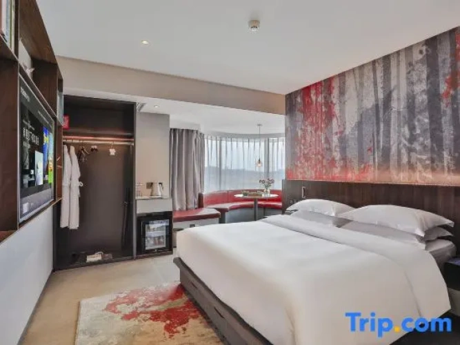 Standard Double room with river view