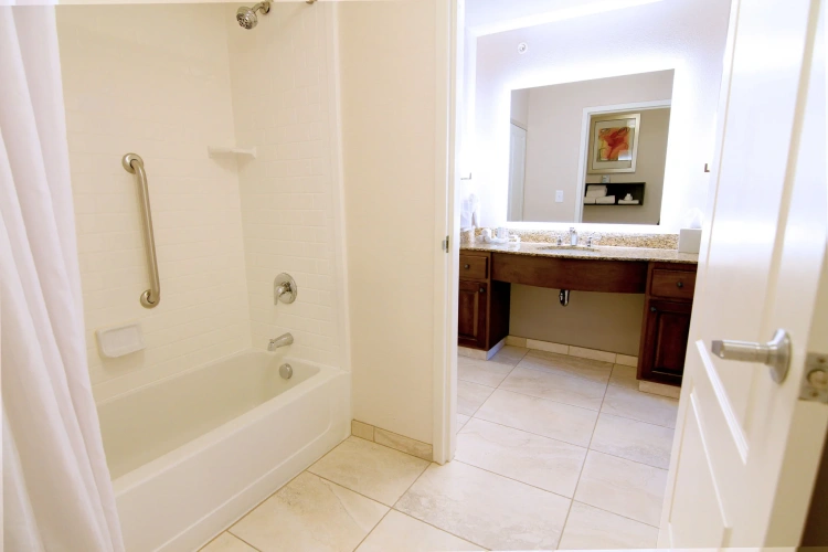 2 Bedrooms Double Suite