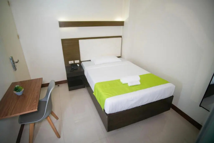 Benrose Hotel