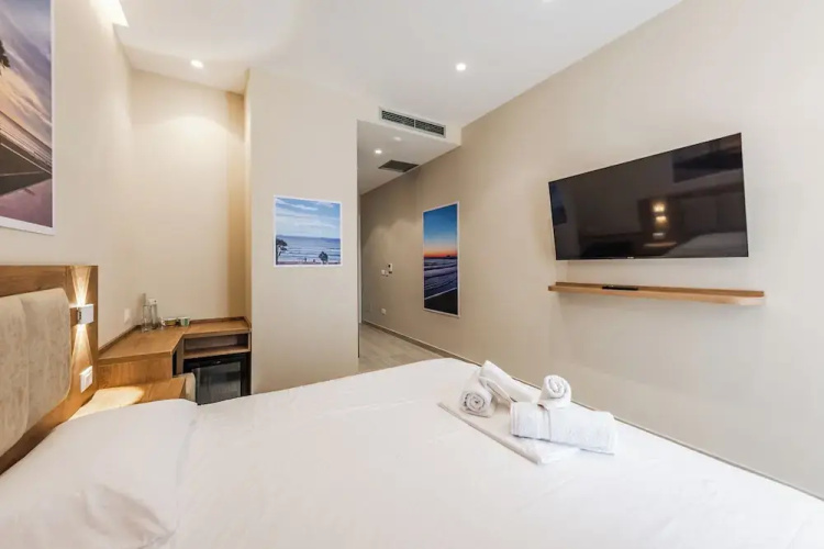 Adriatic Seaview Suites by PS